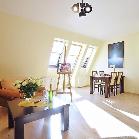 50 M Do Plazy Thobruk Apartamenty Piekna Dama Z Kolobrzegu Eksteriør billede